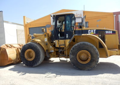 Cat_966G_2002-11