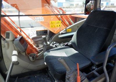 Hitachi_ZX200-3_2007-7