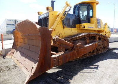 Komatsu_D375A-5_2007-1