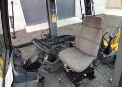 New Holland_LB95B_2006 (7)