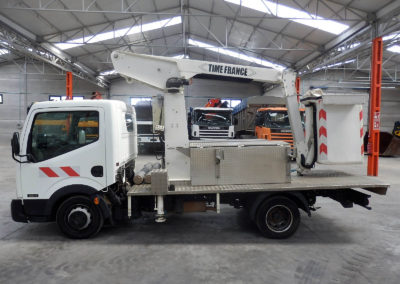 Nissan_Cabstar_35.11_Versalift-2