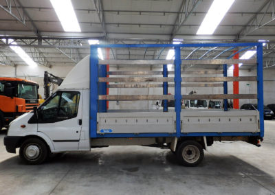 Ford_Transit_2006-3