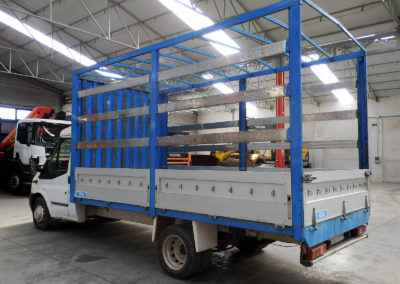 Ford_Transit_2006-4