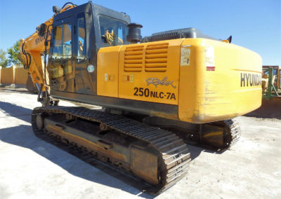 Hyundai_R250_NLC-7-4