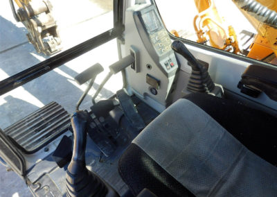 Hyundai_R250_NLC-7-6