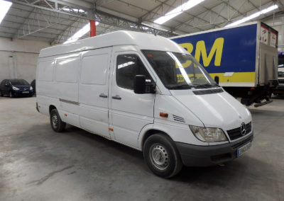 Mercedes_Sprinter_311CDI-1
