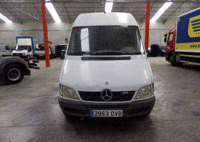 Mercedes_Sprinter_311CDI-2