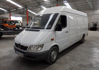 Mercedes_Sprinter_311CDI-3