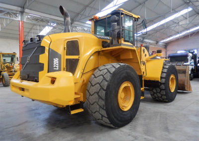Volvo_L220G_2012-5