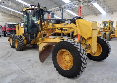 Caterpillar_140M_2010-3