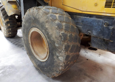Komatsu_WA250-5H_2005-4