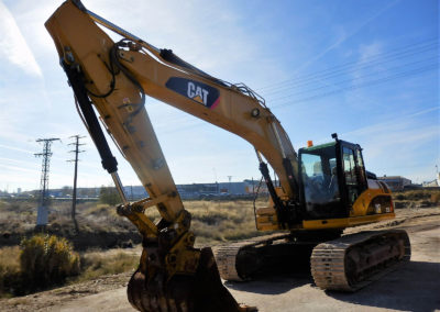 Cat_323D_2007-5