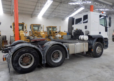 Iveco_Cursor_480_6x4_2003-4