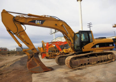 Cat_330C-2007-4