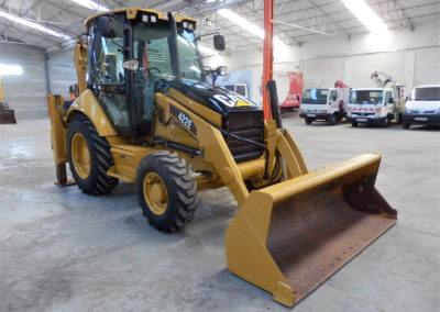 Cat_422E_2010-4