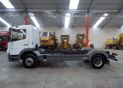 Mercedes_Atego_1823_2005-3